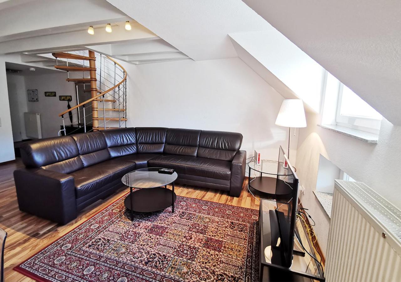 Duplex - Centre - Airconditioned - Netflix - 2 Balconies