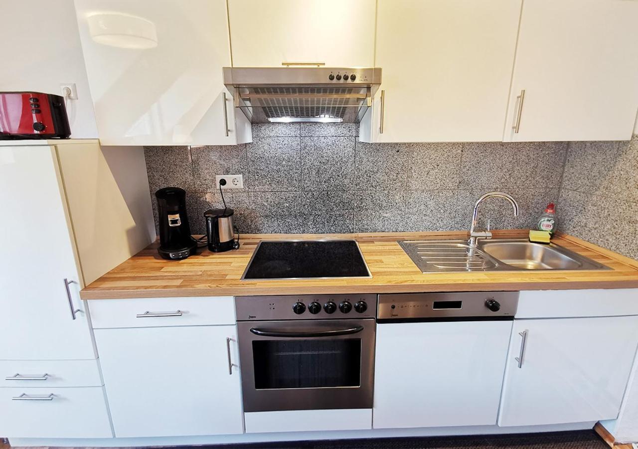 Duplex - Centre - Airconditioned - Netflix - 2 Balconies Heidelberg